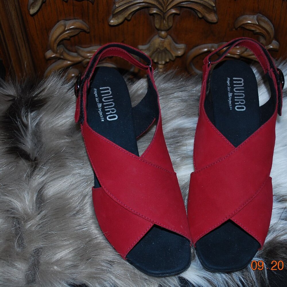 Munro Red Shoes